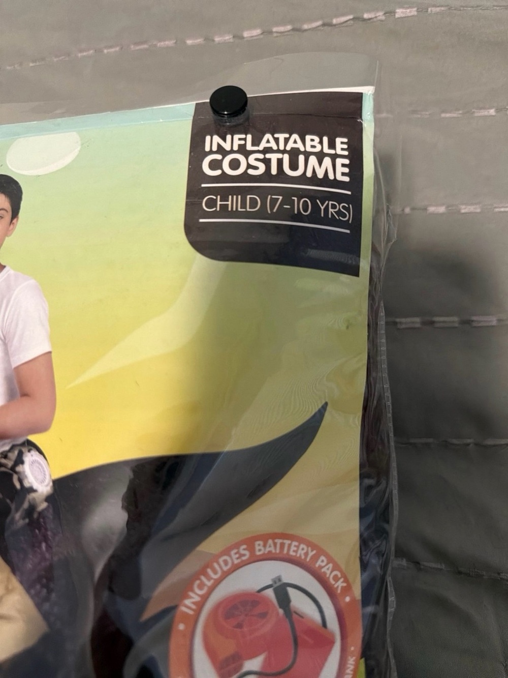 Puff Me Up! Ride-A-T-Rex Inflatable Costume — Brown 7-10 yrs - Picture 5 of 5